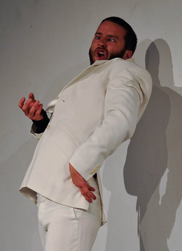 Simon Tanguy "Japan", frisch eingetroffen 2011 (Foto: Peter Empl)