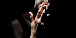 Irene Accardo lässt Erinnerungen in Rauch aufgehen "2111 - a time capsule"