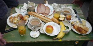 Matthias Rüttimann, Marc Calame, Thomas Batschelet: unversehen-fallen-frühstück