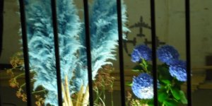 Schönste Blüten - florale Installation von Jürgen Tekath @UnheilBar goes Disco